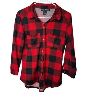 Polly & Esther plaid checkered black & red long sleeve button down w pocket L